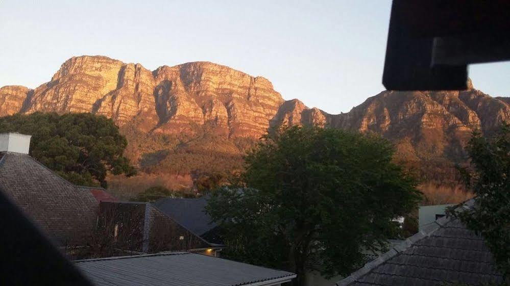 Glenhaven Guesthouse Cape Town Exterior photo